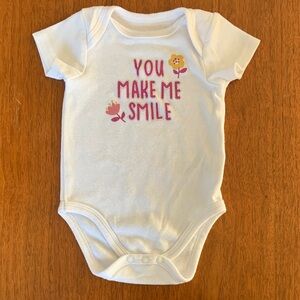 😊FREE😊 Emporio Baby White Bodysuit size 3-6m
